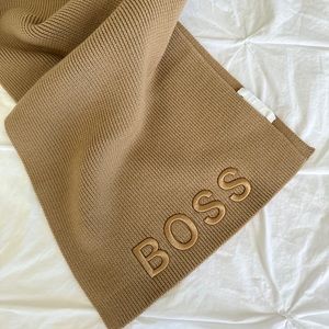 Scarf Boss, wool
